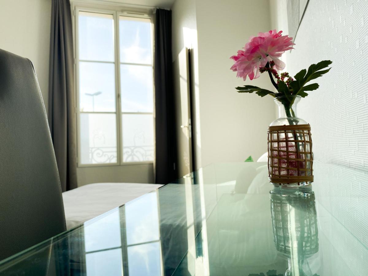 Colette Hotel Niort Esterno foto